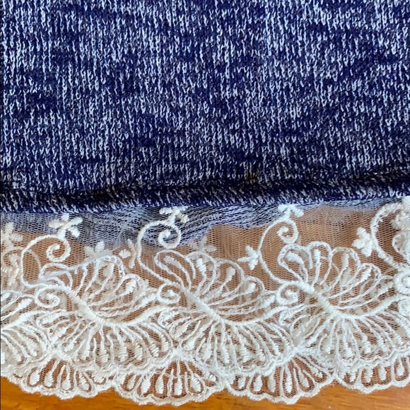NWT- Knit Top With Lace Trim - Picture 4 of 4